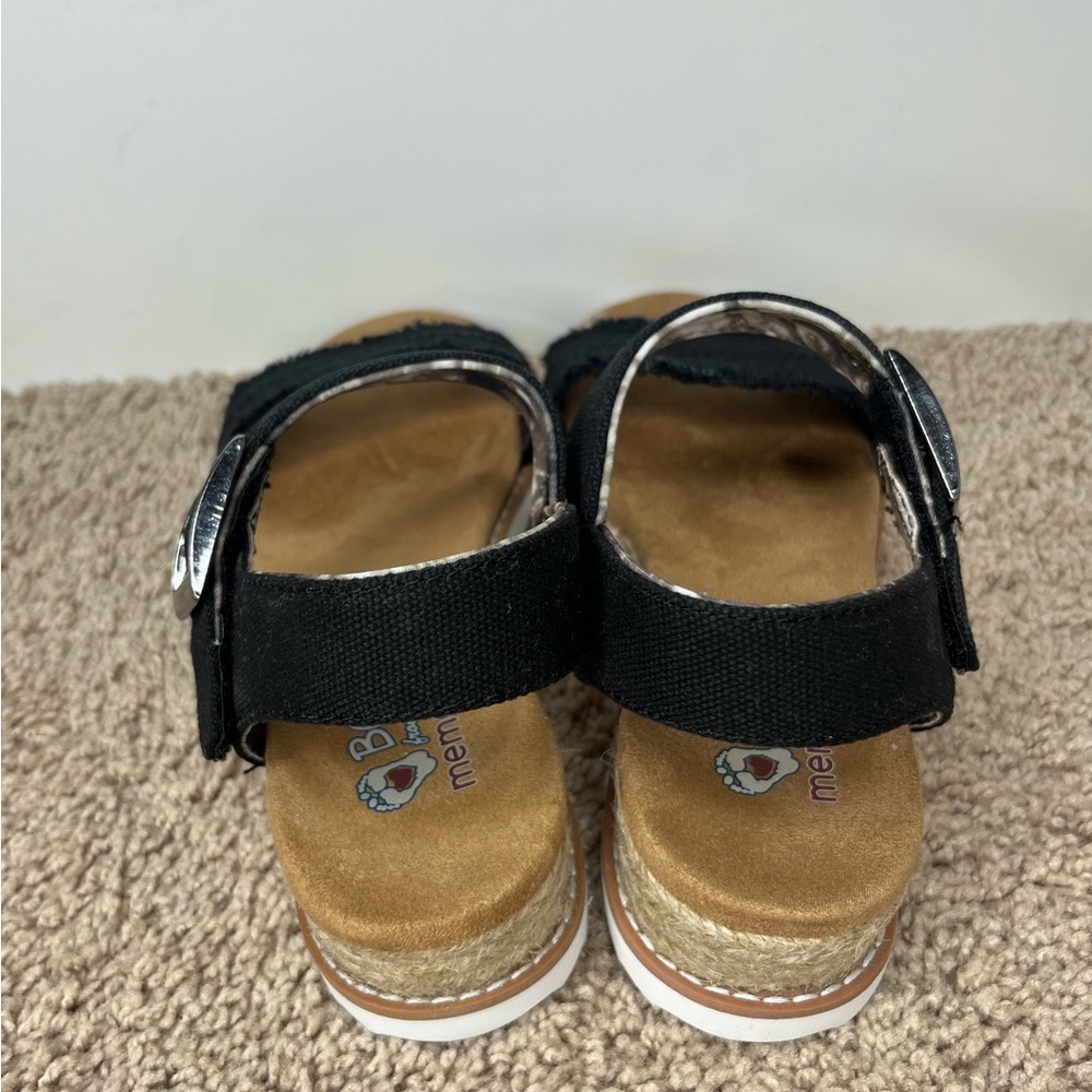 NWT BOBS Sandals Size 6 - Picture 2 of 8